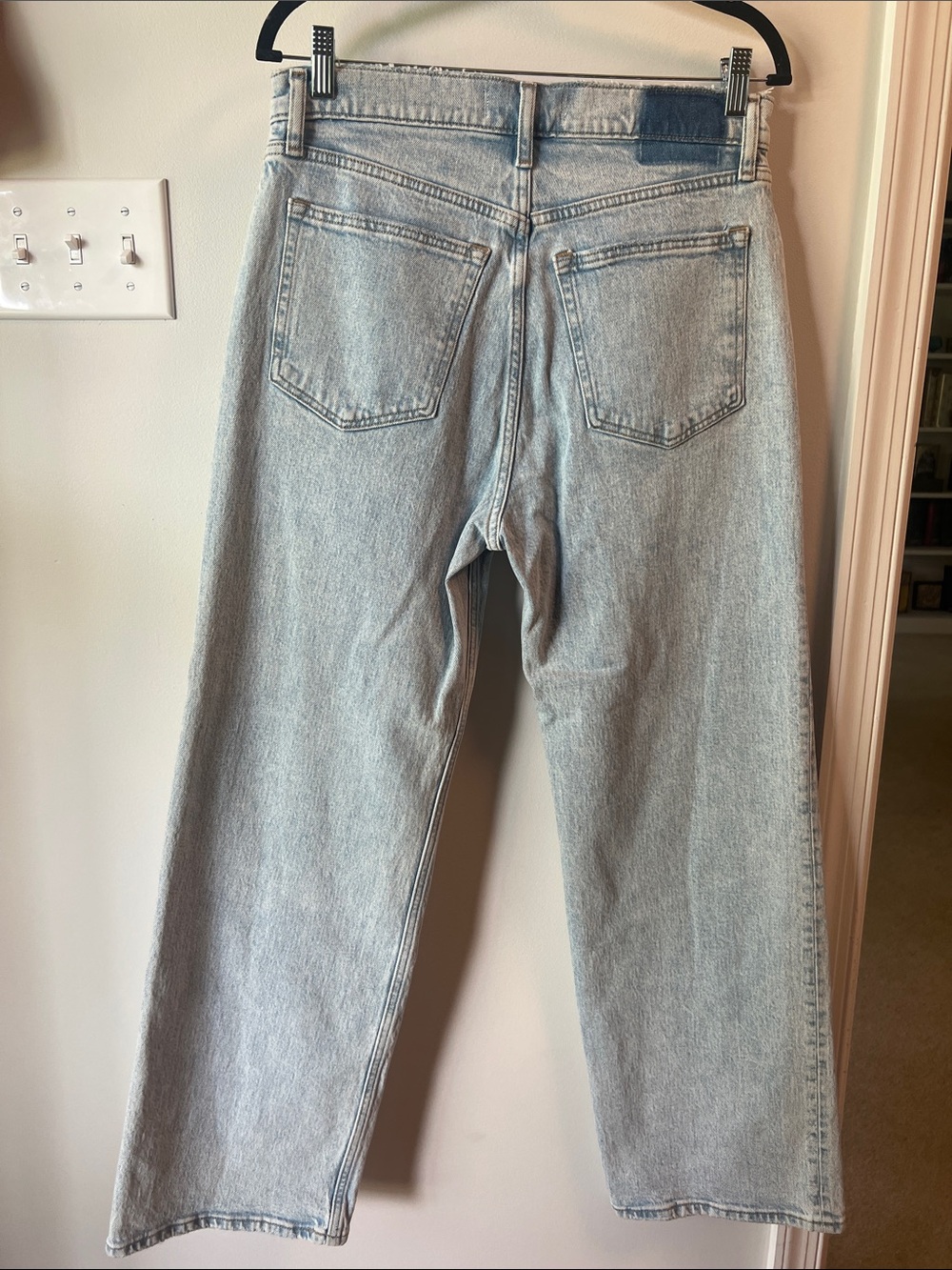 Abercrombie & Fitch 90s Relaxed High Rise Jean Light Blue - Picture 5 of 6